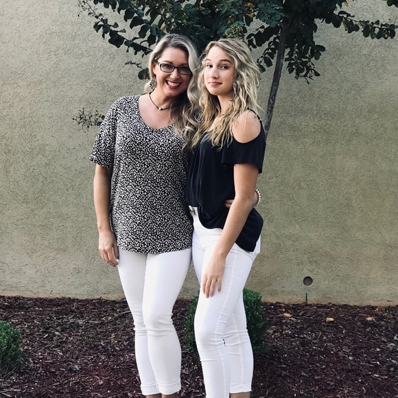 Top 10% Seller! Meet your seller/buyer! - Picture 6 of 15